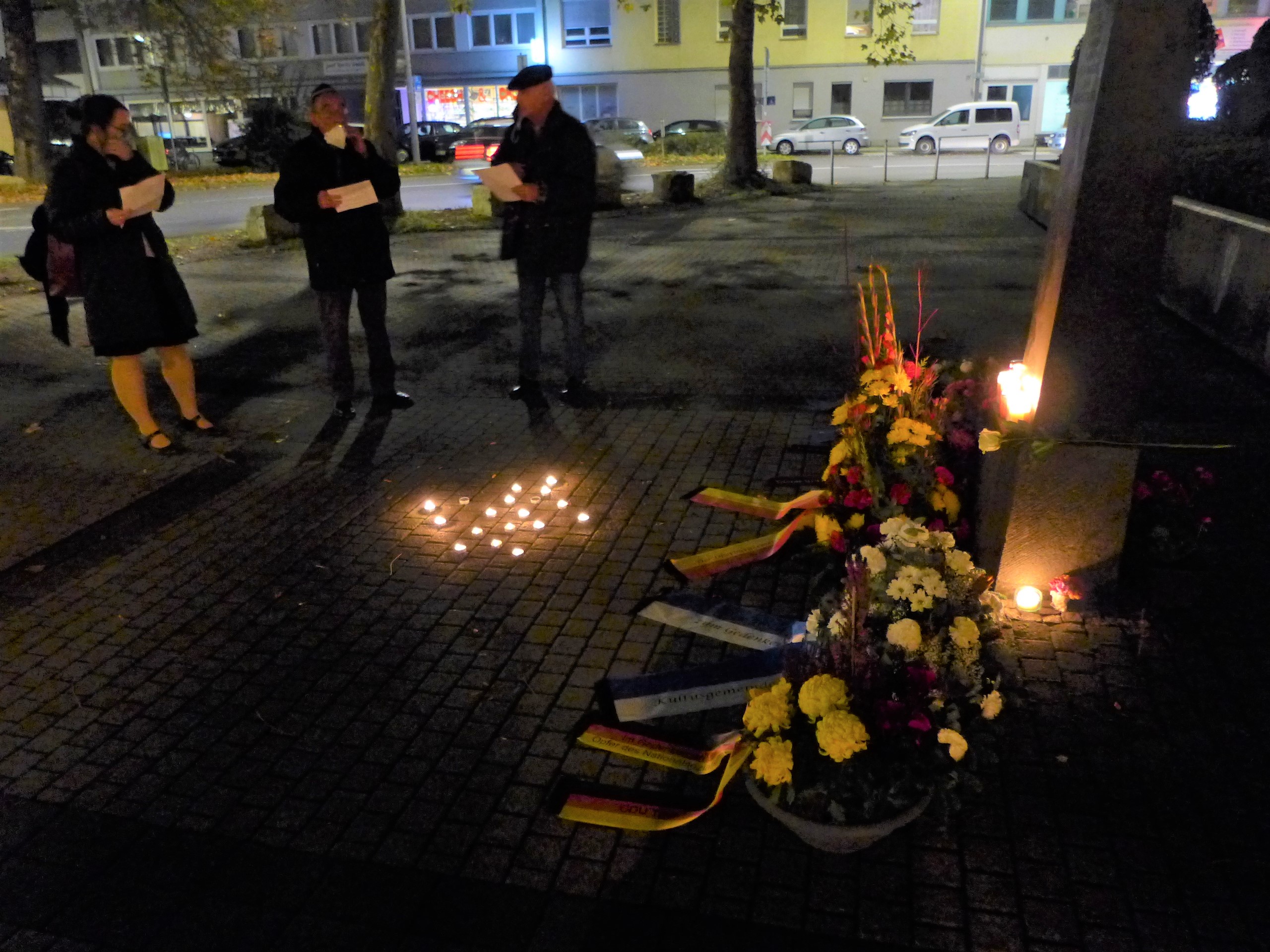 2020 11 09 Kranzniederlegung1