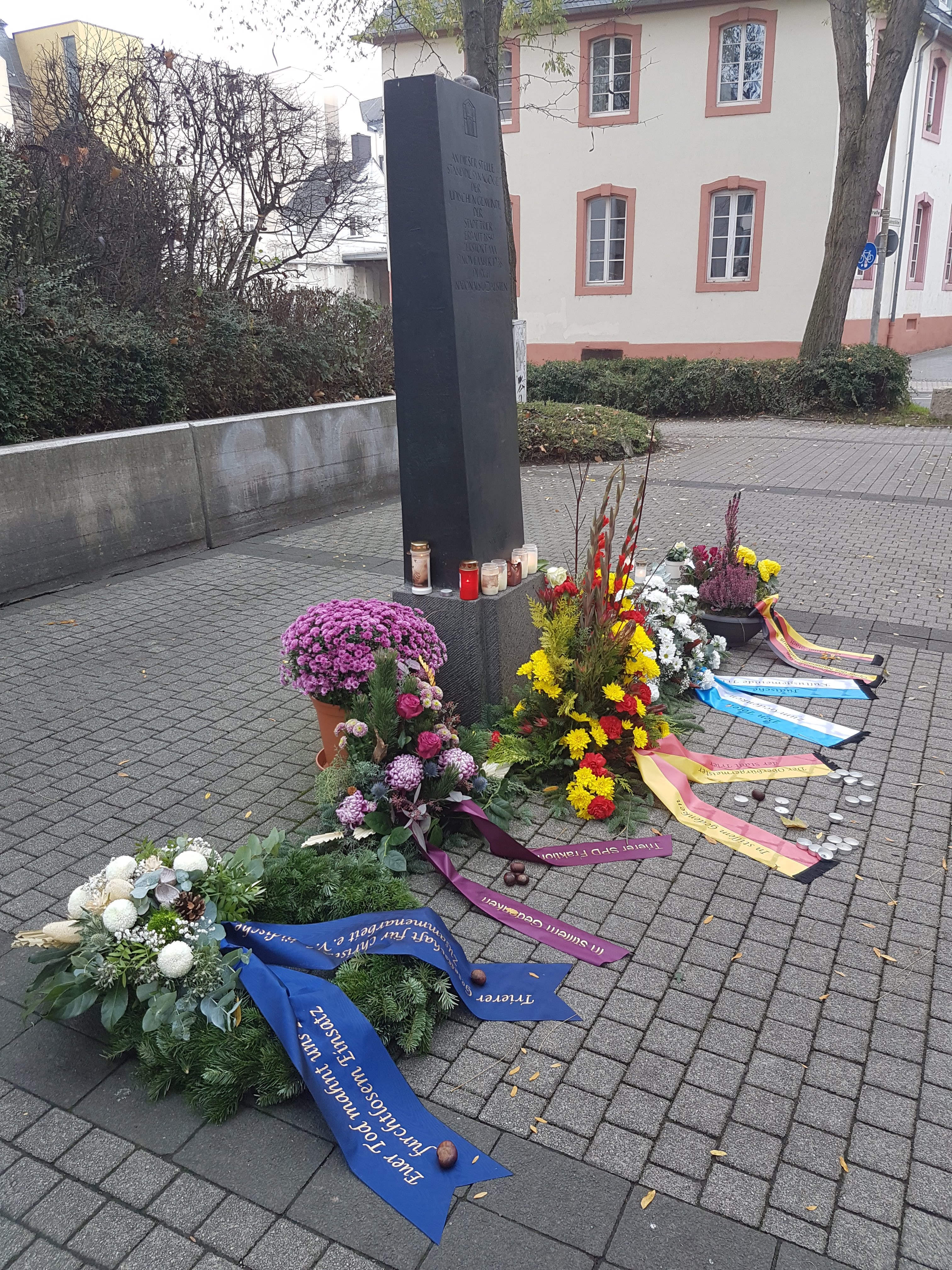 2020 11 09 Kranzniederlegung2